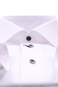 Camicia bottoni a contrasto