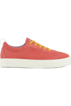 Sneakers in suede