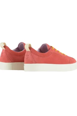 Sneakers in suede